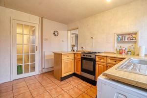 Kitchen- click for photo gallery